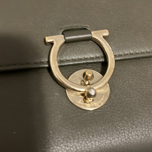 Ferragamo lightly worn olive green leather crossbody - Picture 2 of 3